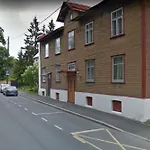 Silver\'S Apartment